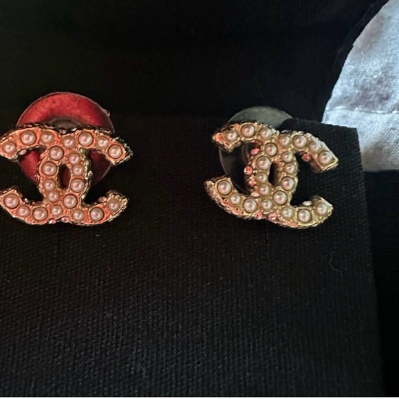 Chanel CC Earrings - Picture 7 of 9